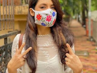 camslut spreading pussy RubyNaaz