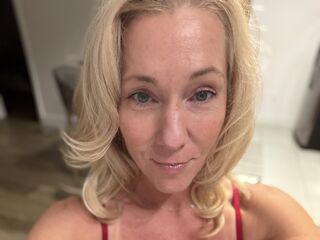 sexy webcam girl SarahLiberti