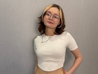 chat room live webcam ShemikaDestro