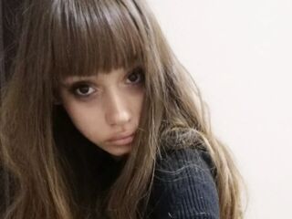 girl chat room SherDonko