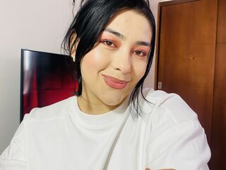 cam girl masturbating with dildo SophieBella