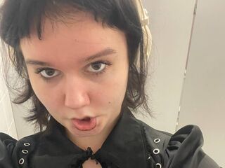 naked girl with webcam masturbating TracyLilith