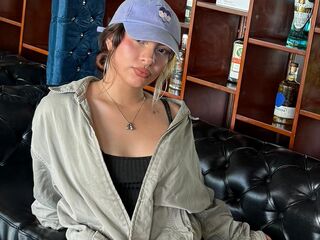adultcam photo WillowJones