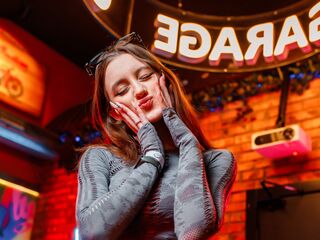 camgirl chat room XeniaUsher