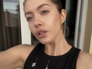 camgirl playing with vibrator ZeldaCoombs
