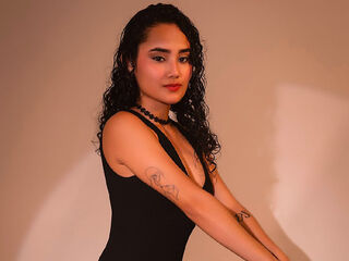 hot naked camgirl ZelynNoir